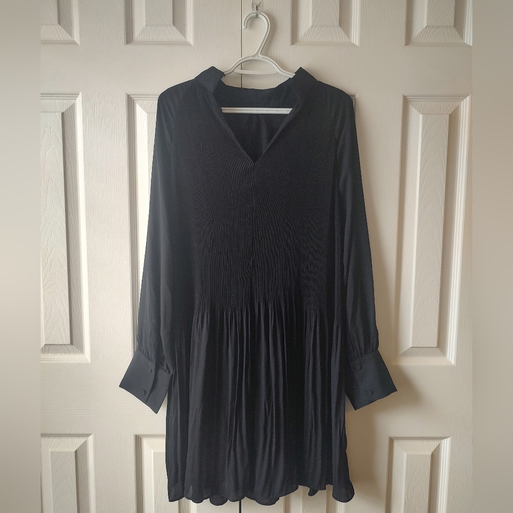 Black long sleeve dress